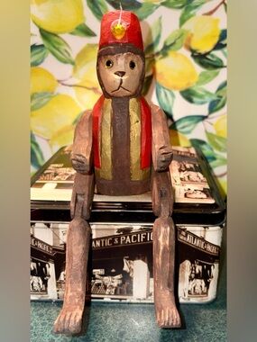 Vintage Hand-Carved Wooden Monkey Figurine/Shelf Sitter